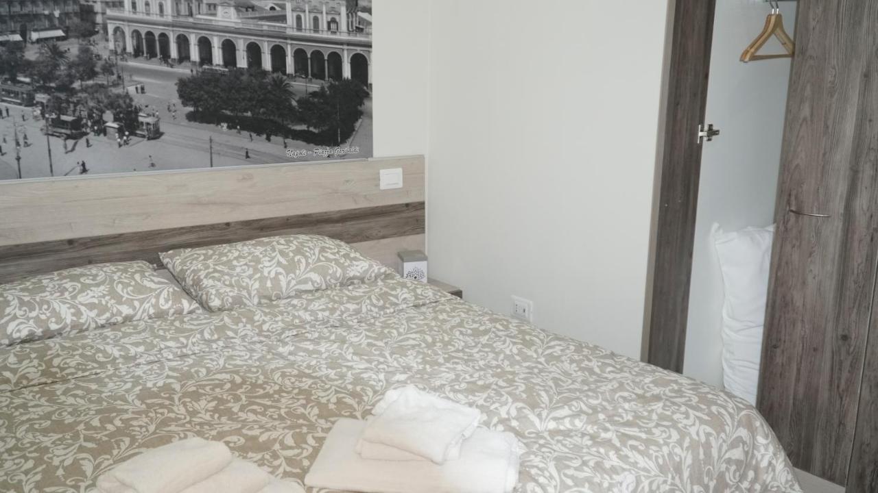 Donna Vicenza Bed & Breakfast Neapel Exteriör bild