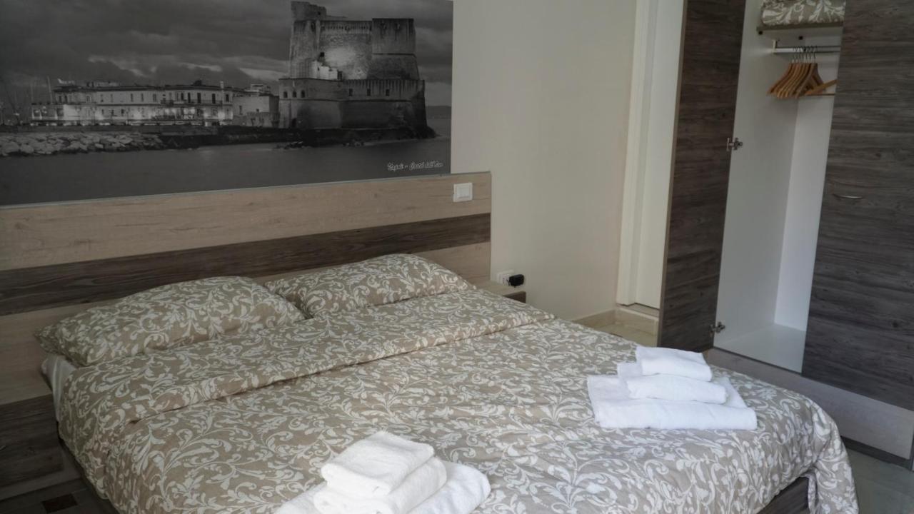 Donna Vicenza Bed & Breakfast Neapel Exteriör bild